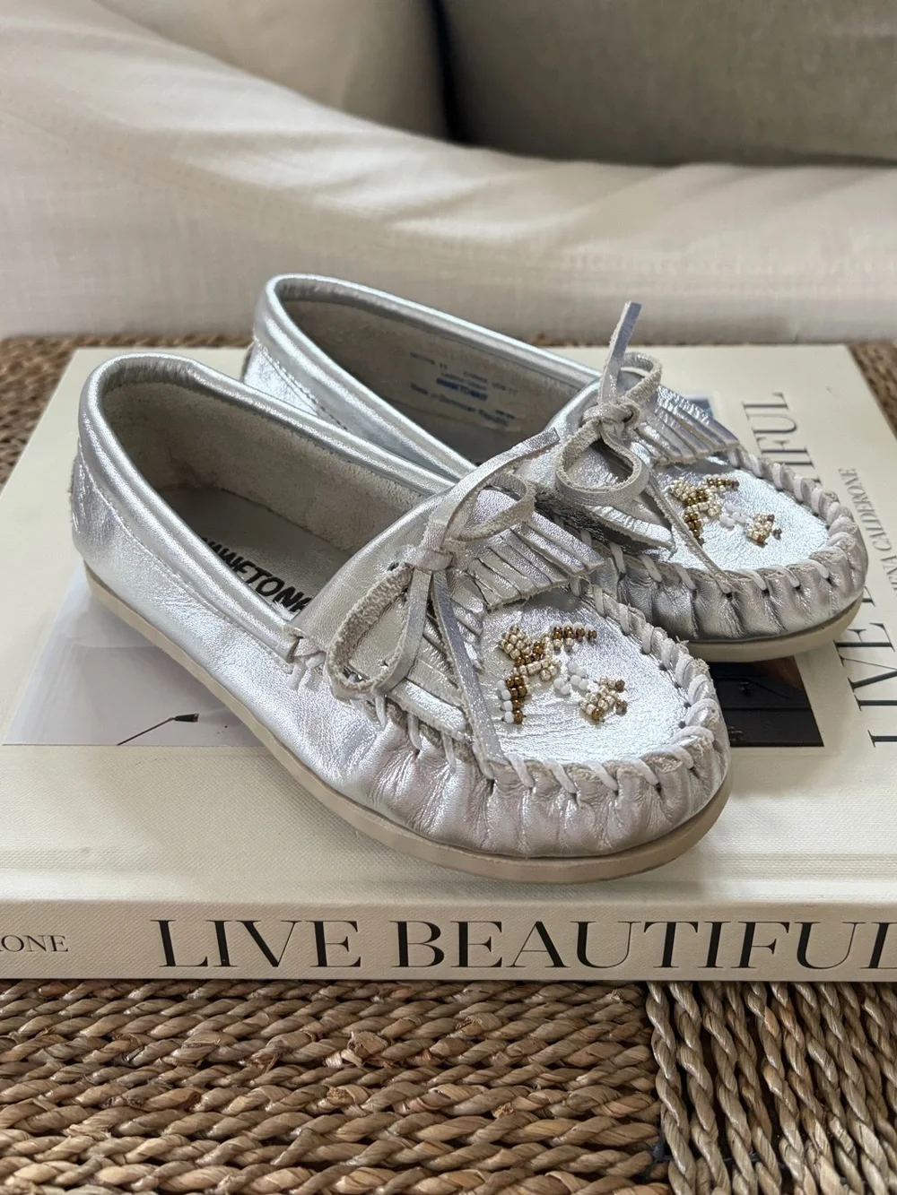 Minnetonka Metallic Silver Leather Moccasins Size 11